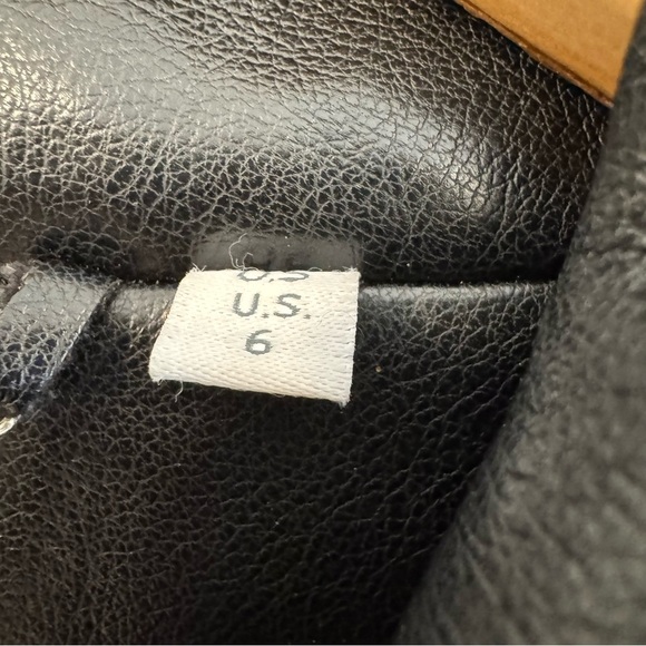 Chico’s Scallop Trim Faux Leather Shacket 6 - Picture 10 of 11